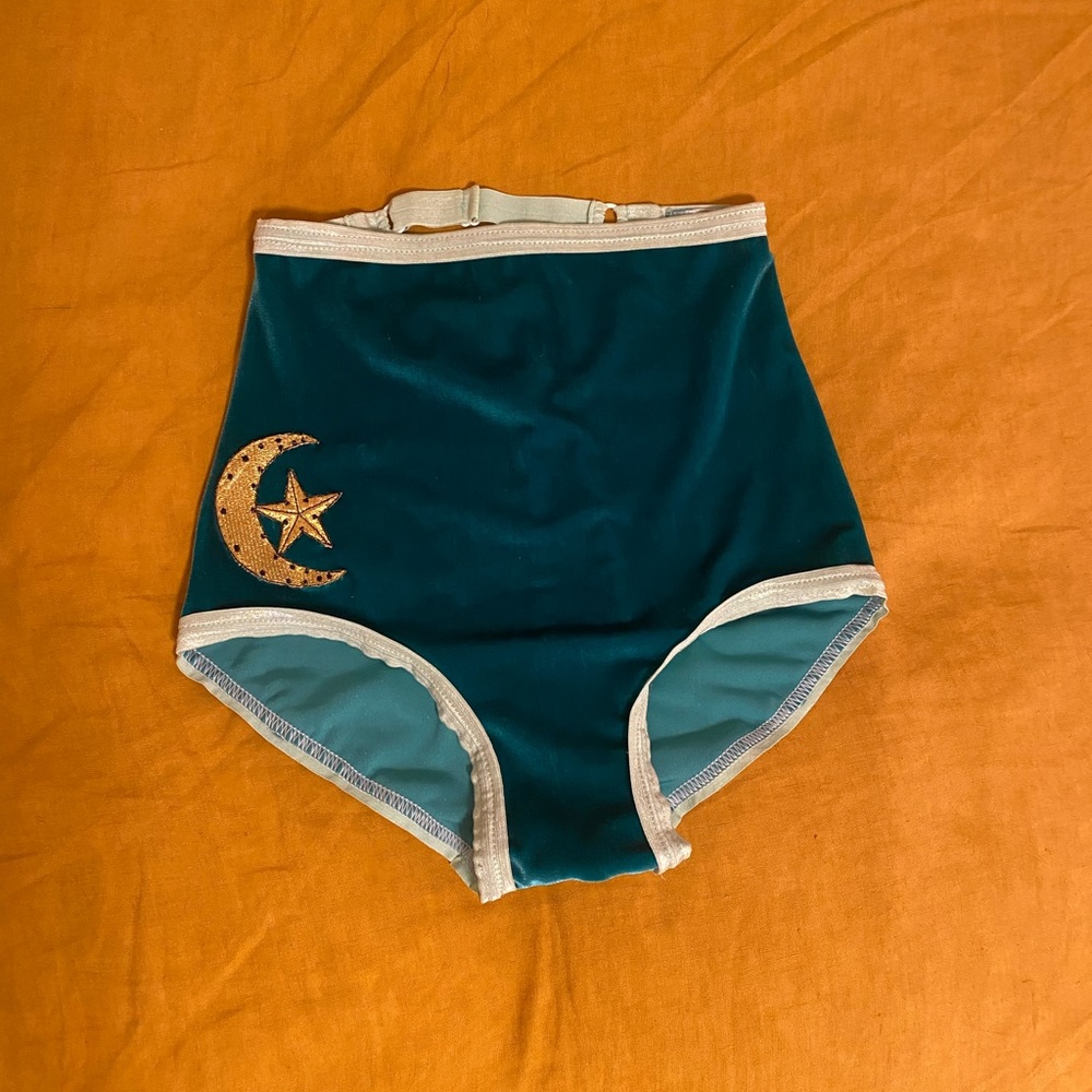 Solstice Intimates One of a kind Velvet Everyday Underwear, Size Small